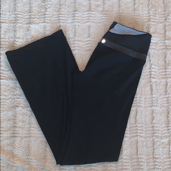 lululemon athletica Pants - Lululemon Groove pant flared